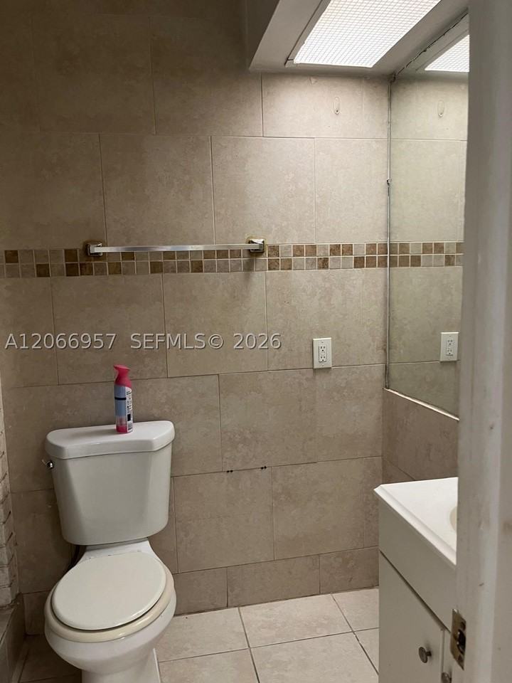 7721 Sw 10th Ct #D - Photo 3 of 9