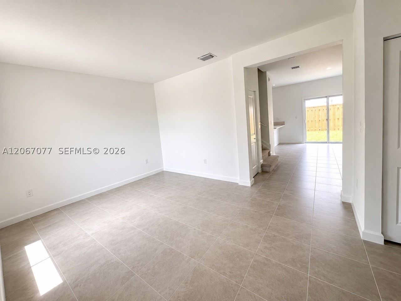 2608 Se 25th Rd - Photo 3 of 22