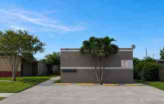 272 Sw 3rd St #AD - Photo 1 of 1