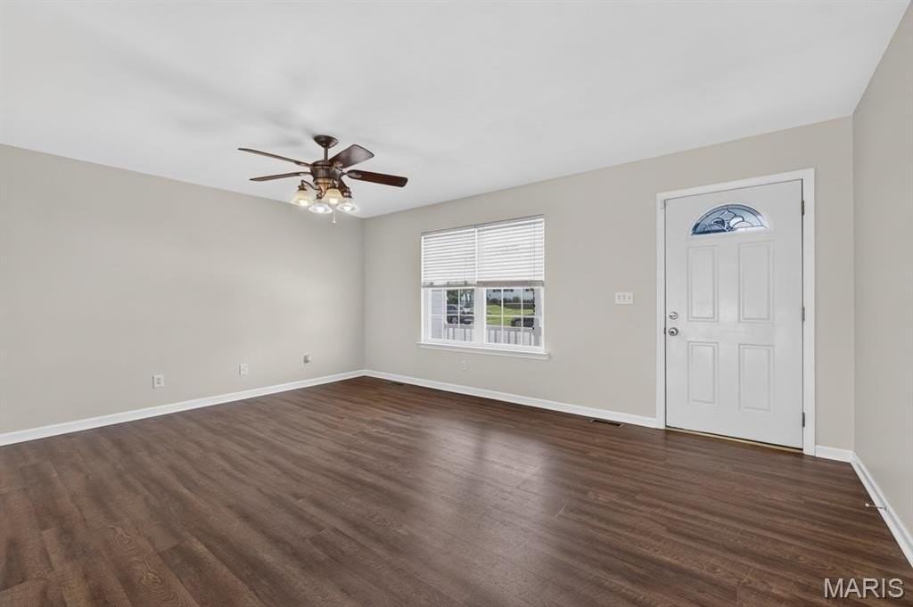 819 Tiffany Ct - Photo 6 of 26