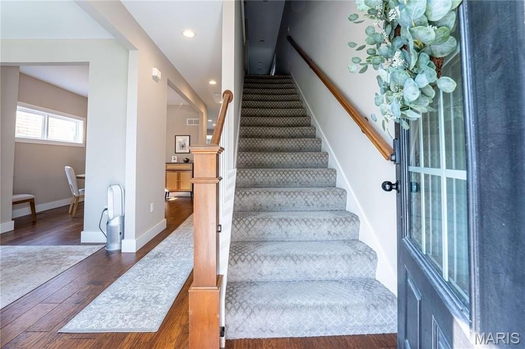6507 Nashville Ave - Photo 4 of 48