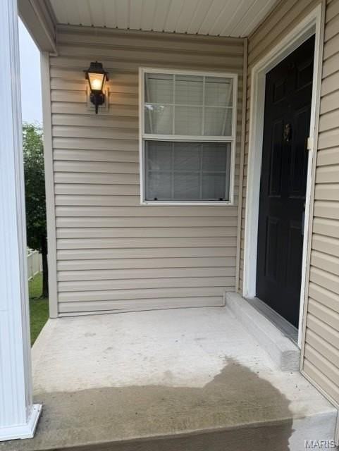 5376 Lakewood Ter - Photo 4 of 17