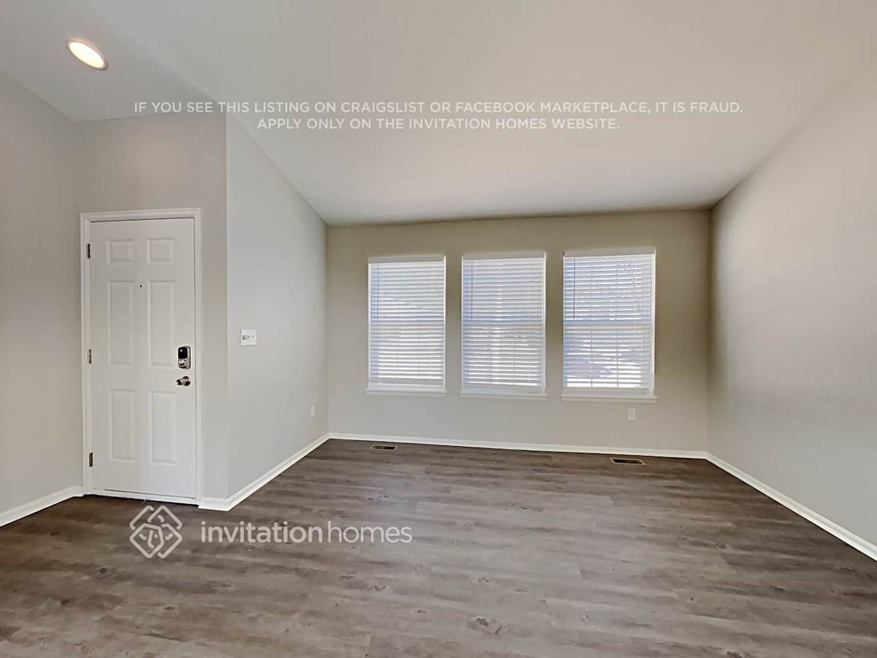 2970 Harrisburg Way - Photo 5 of 24