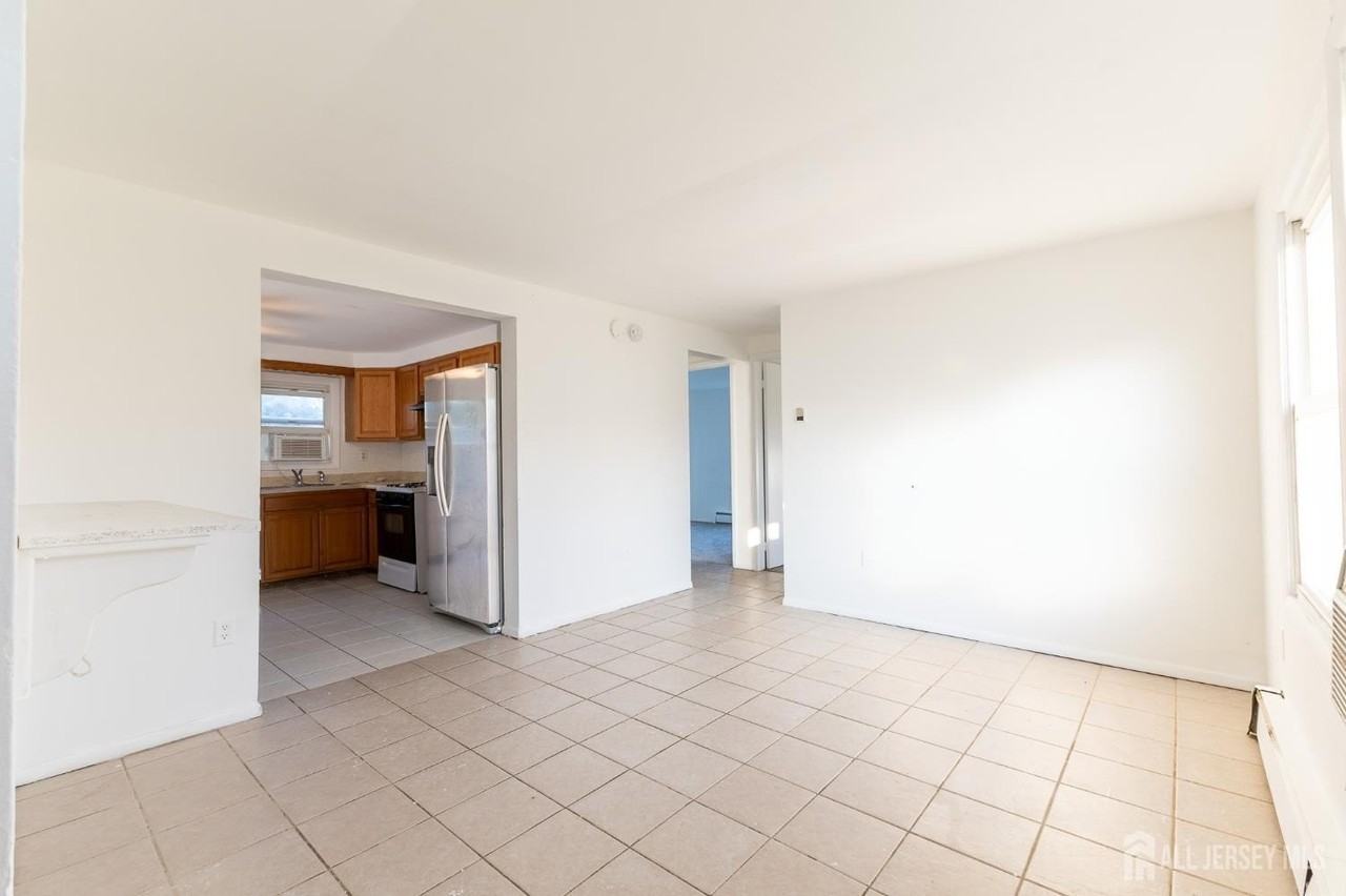 13 Gordon St #15 - Photo 5 of 14