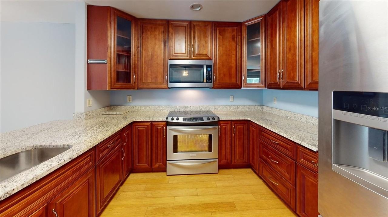 147 Hourglass Dr - Photo 7 of 25