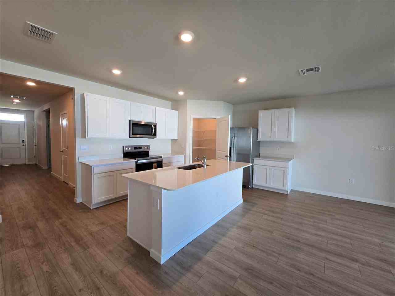 9489 Turtle Grass Cir - Photo 4 of 18