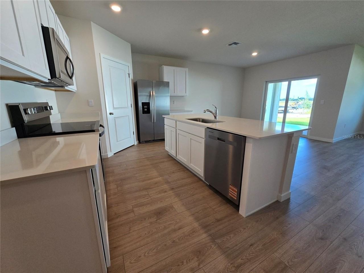 9489 Turtle Grass Cir - Photo 5 of 18