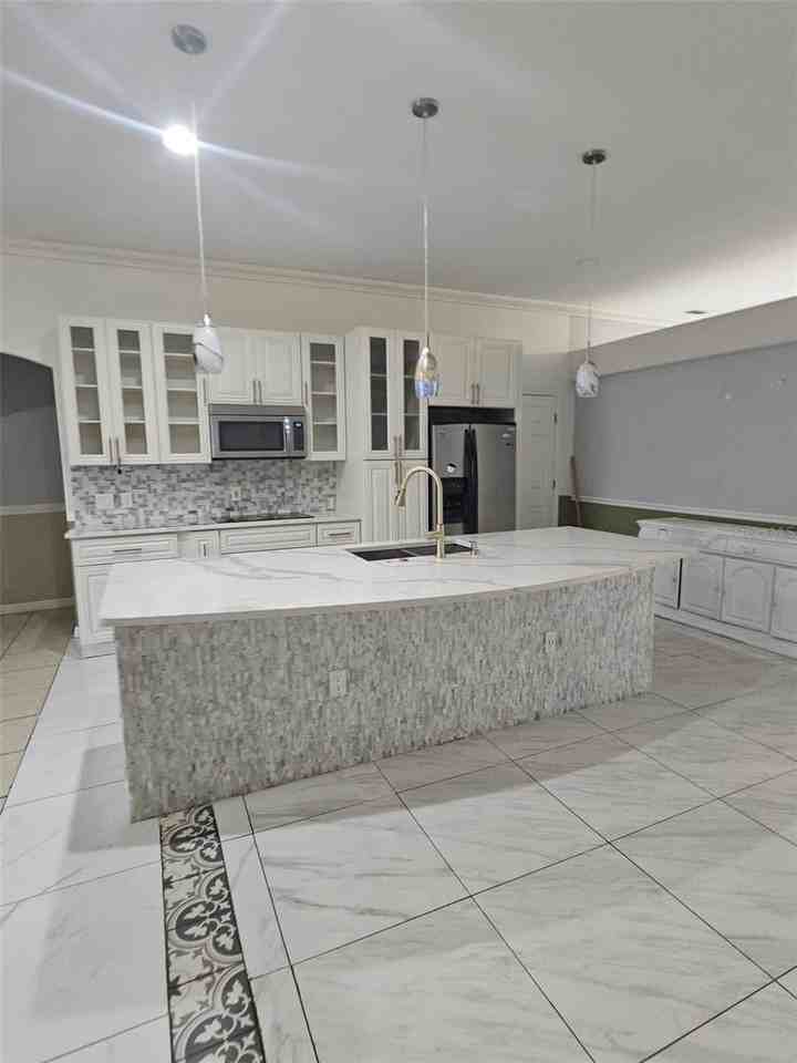 807 Massy Ct - Photo 5 of 13