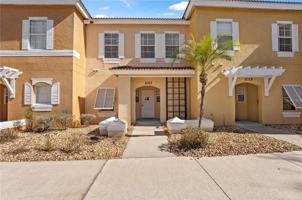 featured image of 1017 Park Ridge Cir