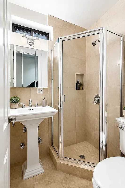 124 Ridge St #4 - Photo 6 of 6