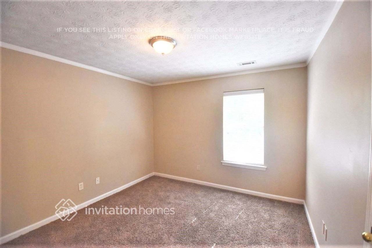 112 Old Hickory Pt - Photo 6 of 12