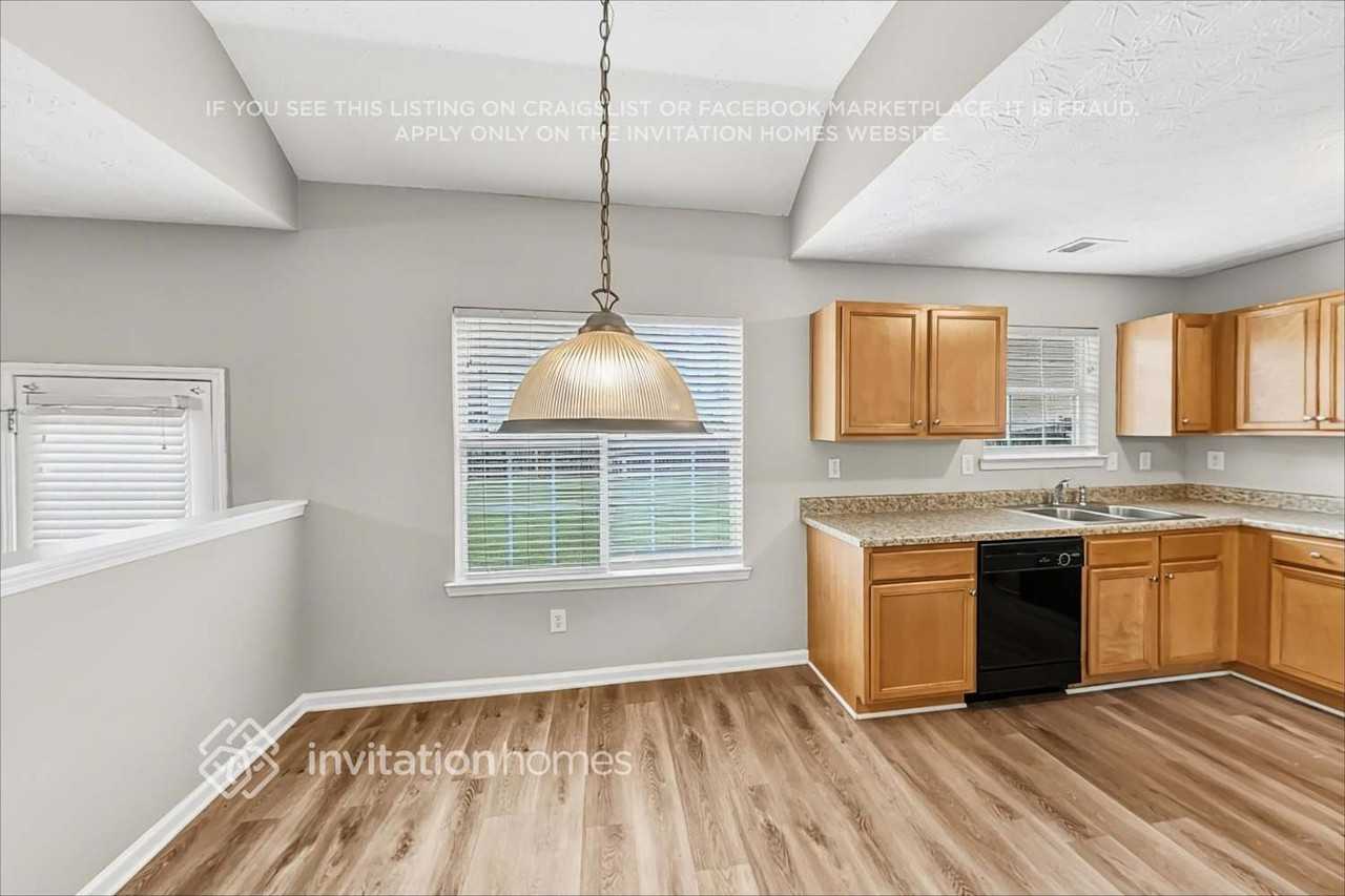 34 Churchill Park Dr - Photo 7 of 21