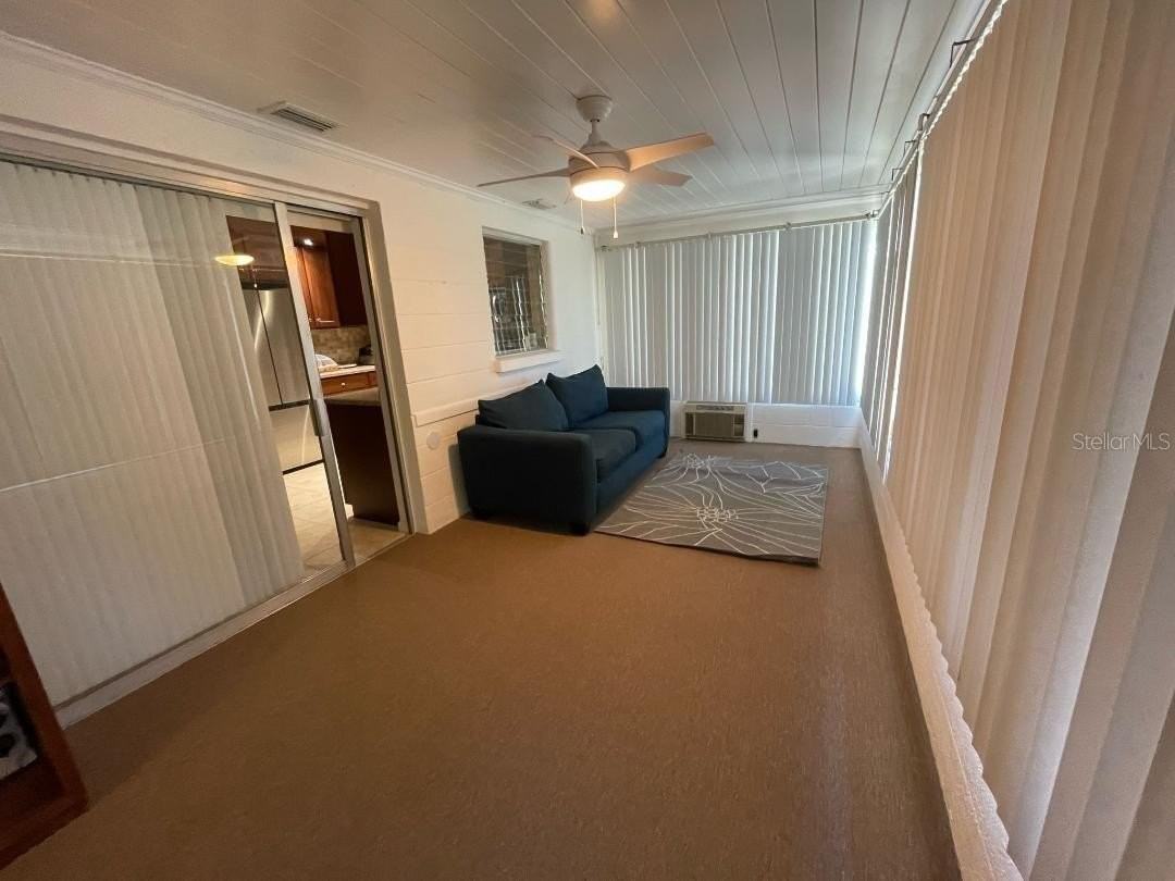 6015 Carlton Ave - Photo 7 of 12