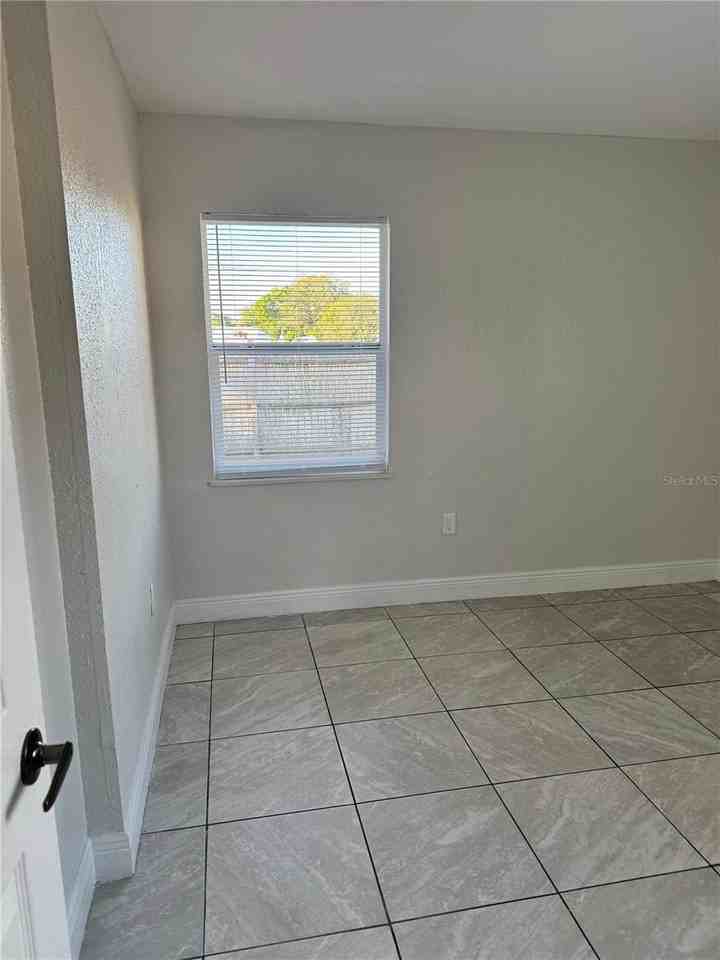 1112 Martin St #C - Photo 6 of 11