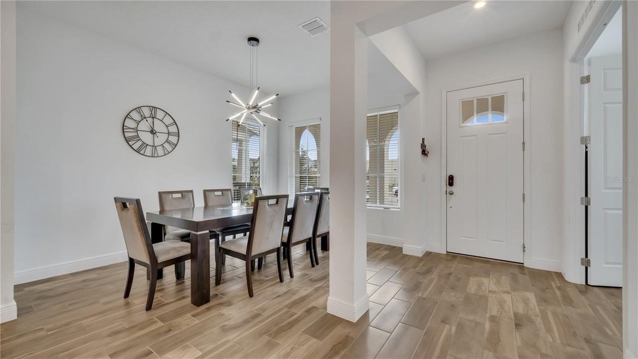 2069 Celebration Blvd - Photo 4 of 50