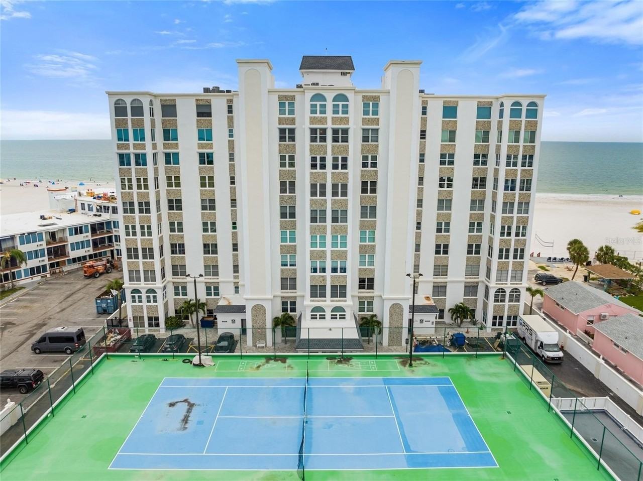 4950 Gulf Blvd #605