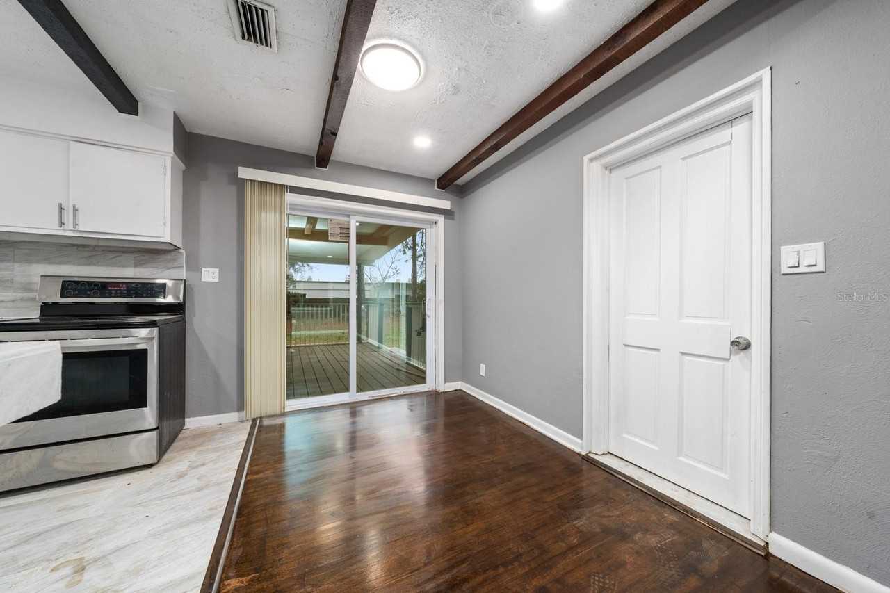6531 Hill Top Rd - Photo 4 of 21