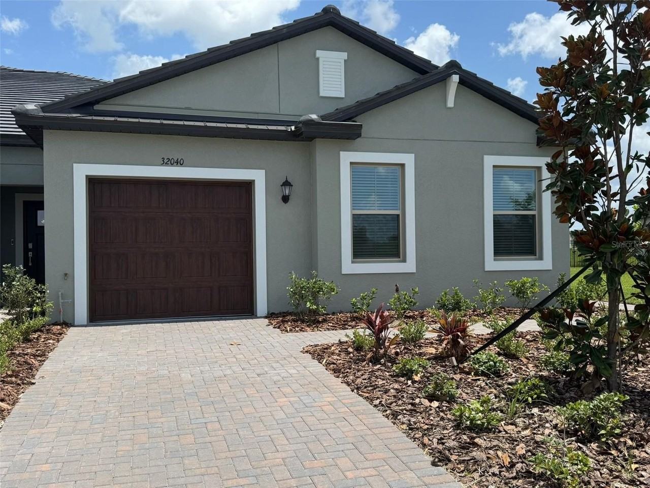 32040 Griffin Sands Ln - Photo 2 of 50