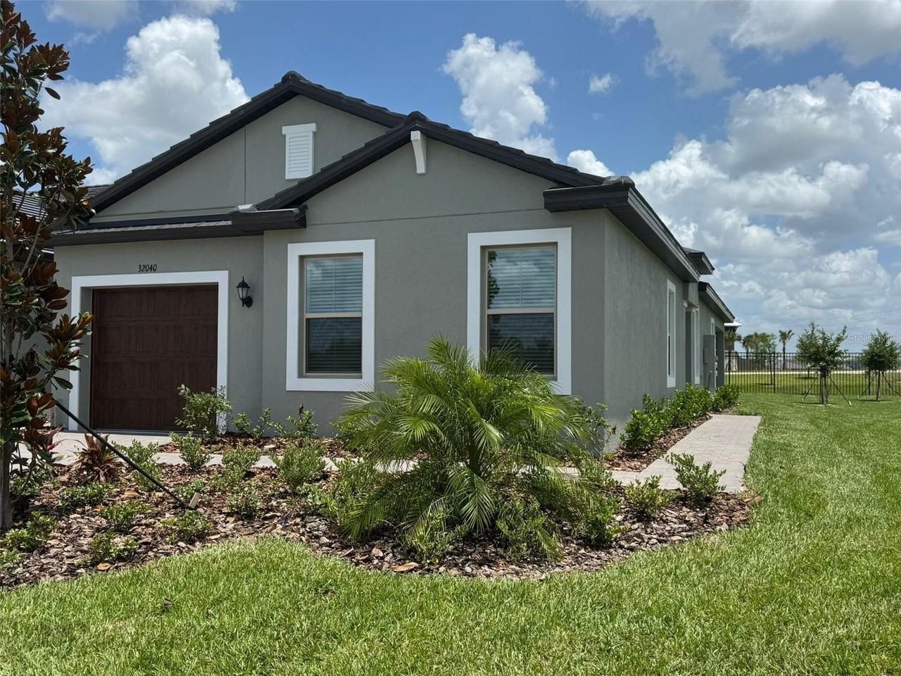 32040 Griffin Sands Ln - Photo 4 of 50