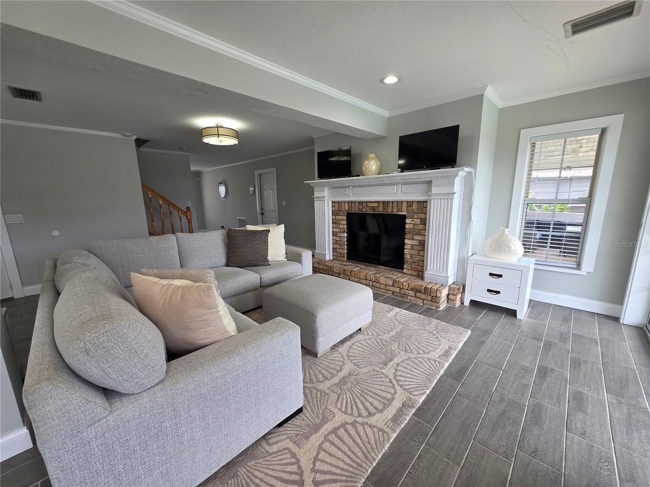 8706 Elmwood Ln - Photo 5 of 27
