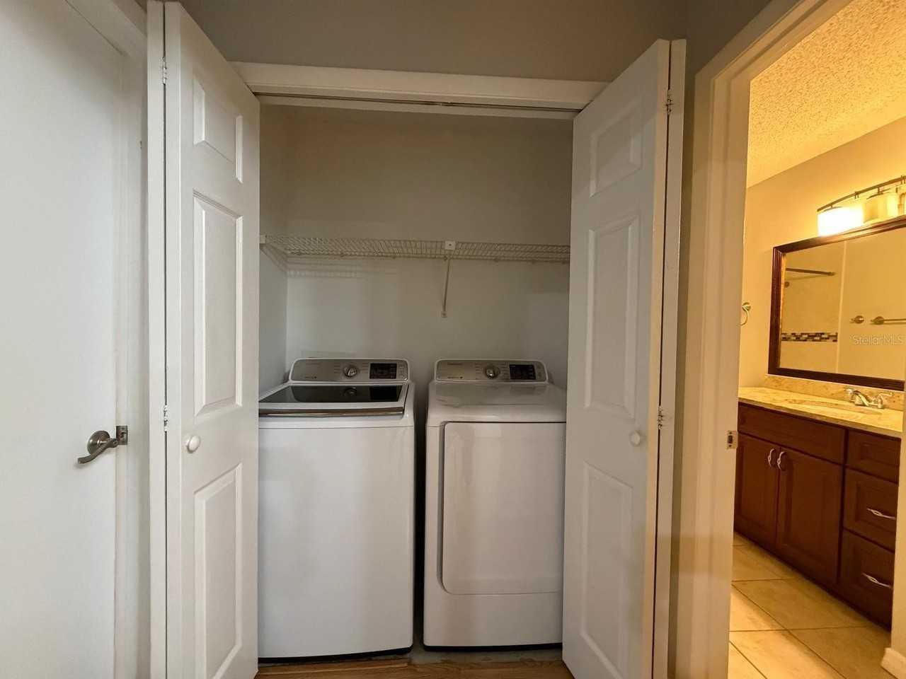 8643 Mallard Reserve Dr #202 - Photo 4 of 31
