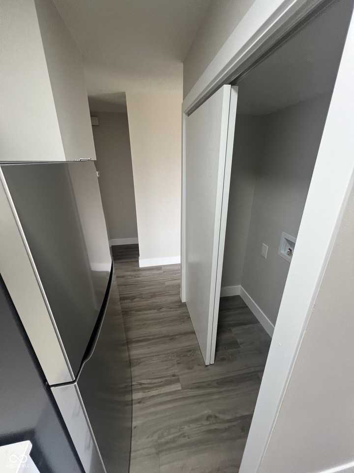 939 W Mckay Rd - Photo 5 of 14