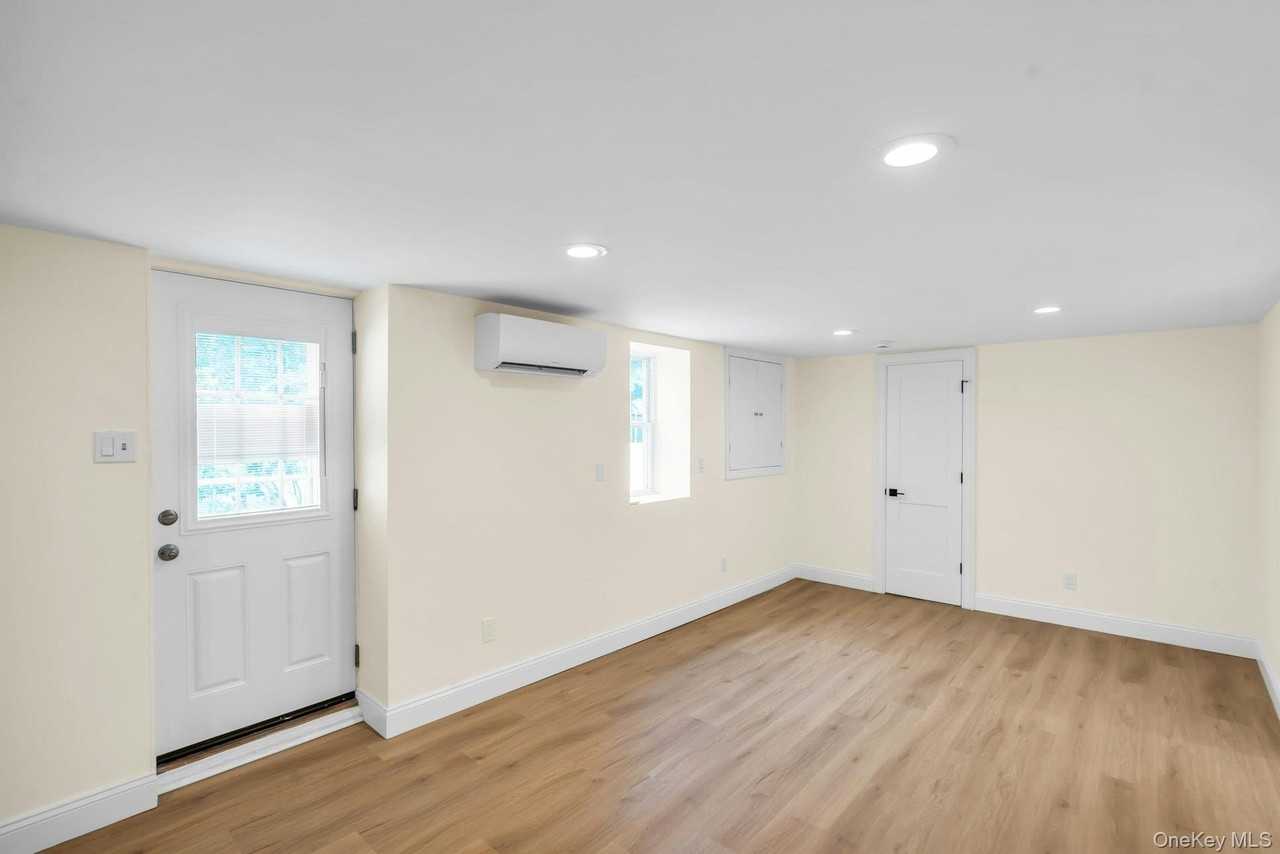 69 Edgewood Rd #B - Photo 4 of 13