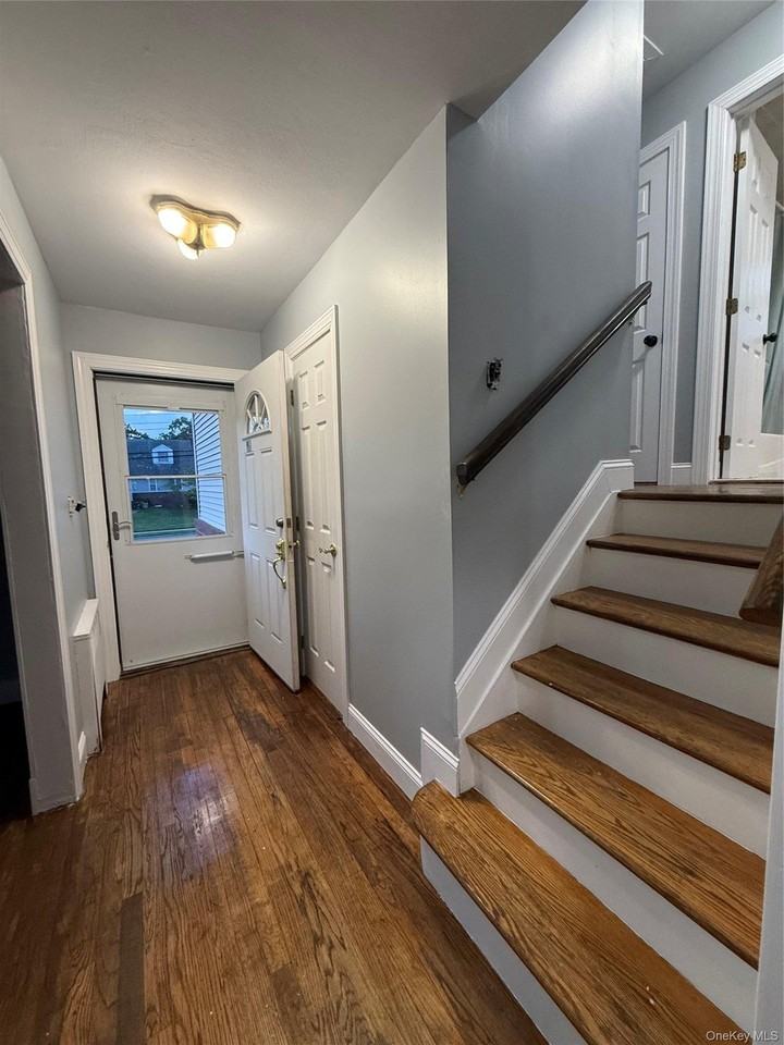 6 Gateway - Photo 4 of 16