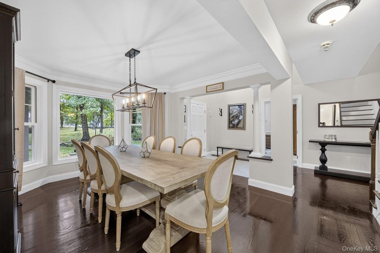 11 Sky View Ct - Photo 7 of 50