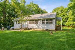 featured image of 204 Stony Ford Rd