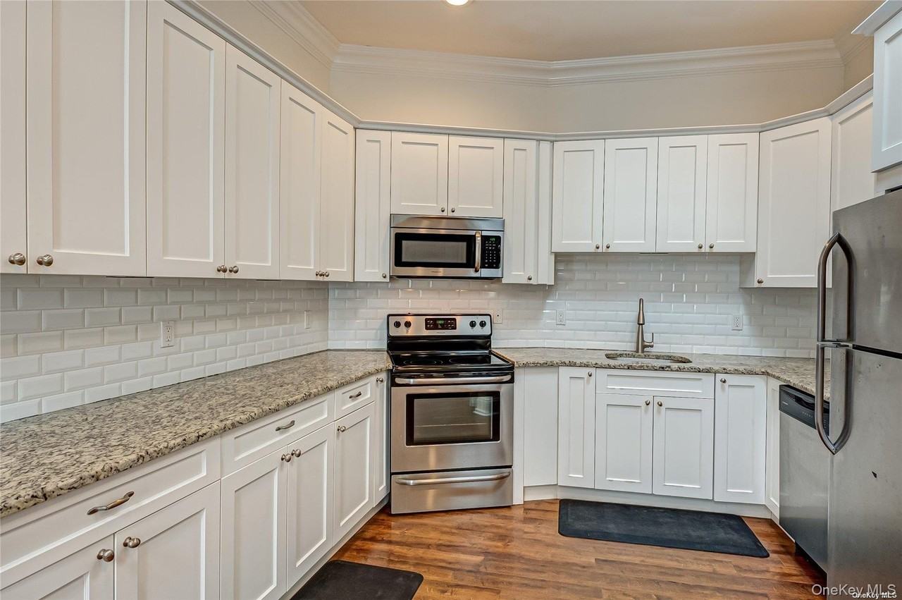 50 Stewart Ave Apt 3a #3A - Photo 2 of 13