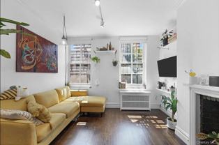 102 Greenwich Ave #7 - Photo 1 of 1
