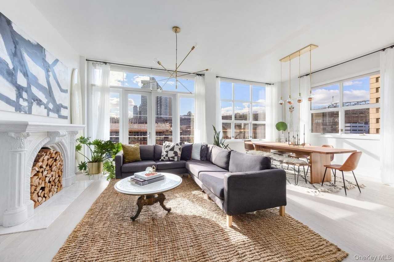 42 Main St #5AB