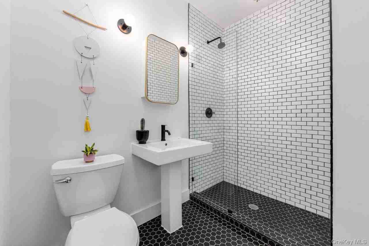 42 Main St #5AB - Photo 6 of 8