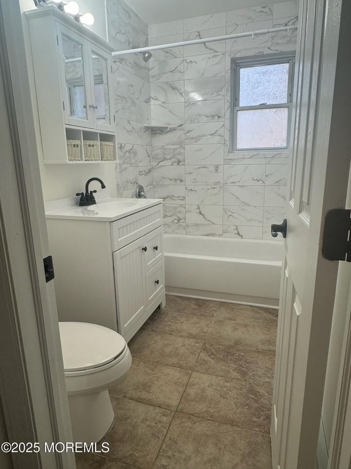 7 Windsor Ter #F - Photo 5 of 8
