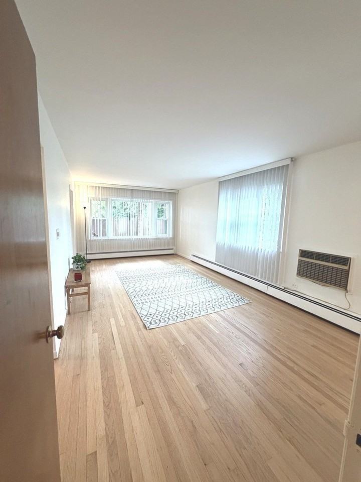 1995 Howard Ave #1R - Photo 4 of 21