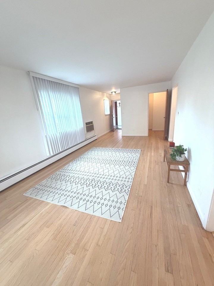 1995 Howard Ave #1R - Photo 5 of 21