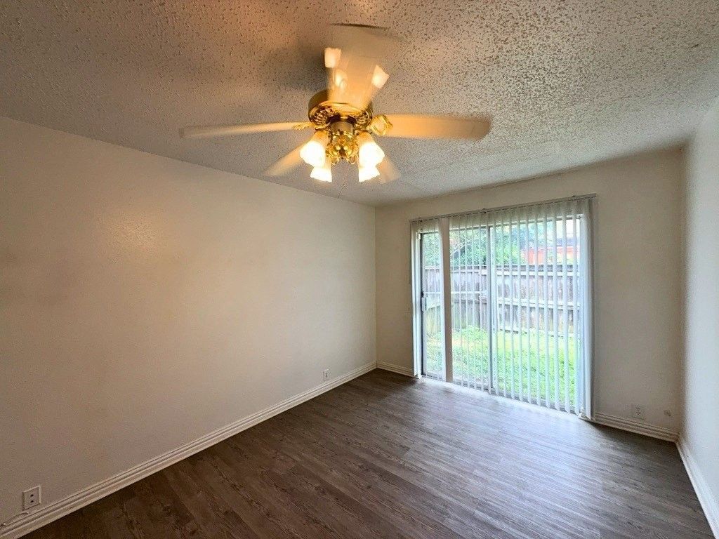 2613 Amherst Ct - Photo 7 of 20
