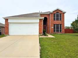 featured image of 2805 Crater Lake Ln