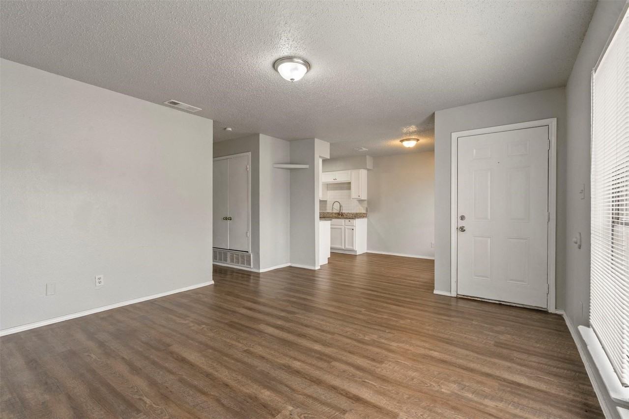 143 Allencrest Dr #A - Photo 6 of 14
