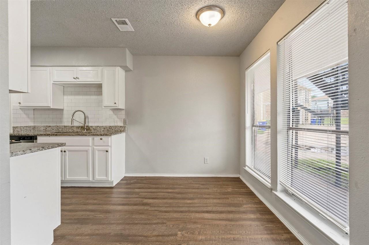 143 Allencrest Dr #A - Photo 7 of 14