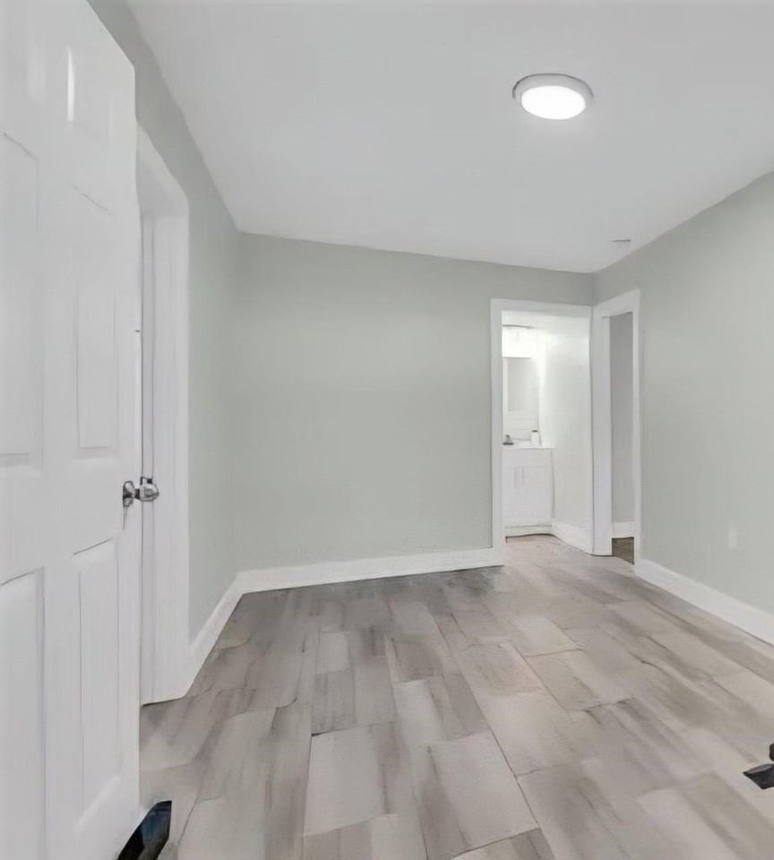 563 Lakeside Dr - Photo 6 of 17