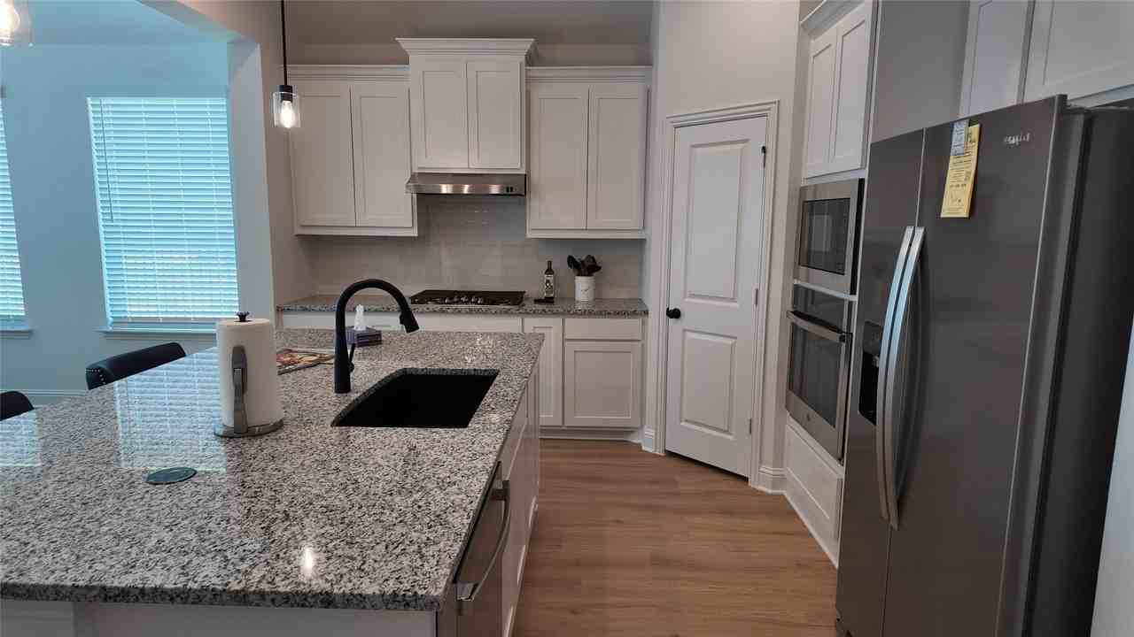 341 Aurora Hills Trl - Photo 4 of 18