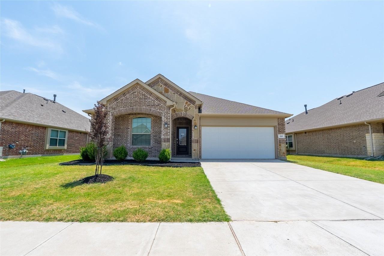 1321 Forest Haven Dr