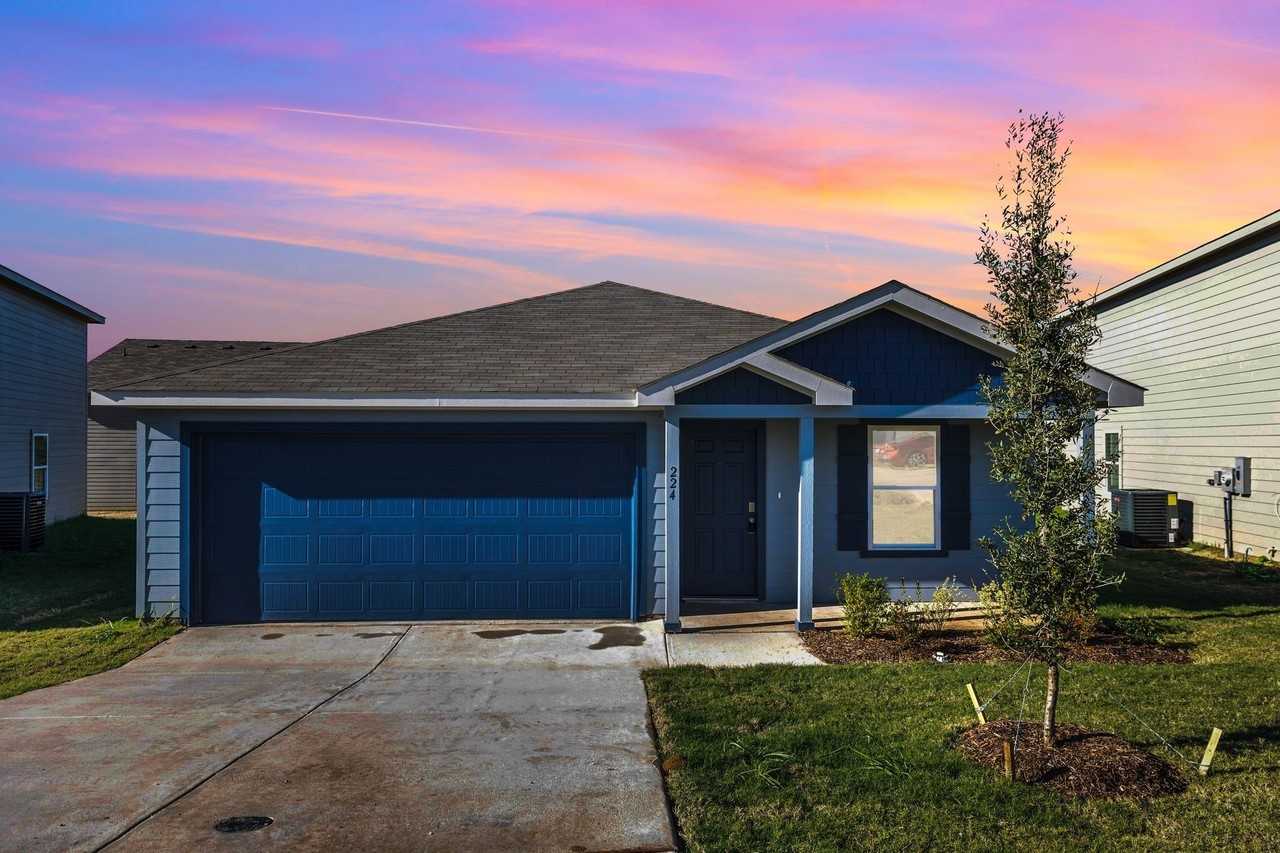 332 Azalea Trl