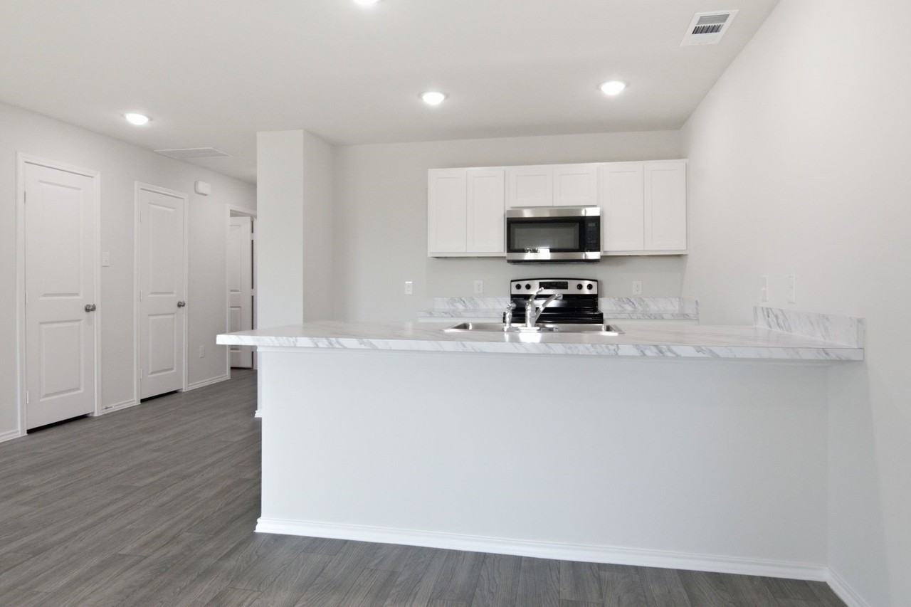 342 Azalea Trl - Photo 5 of 31