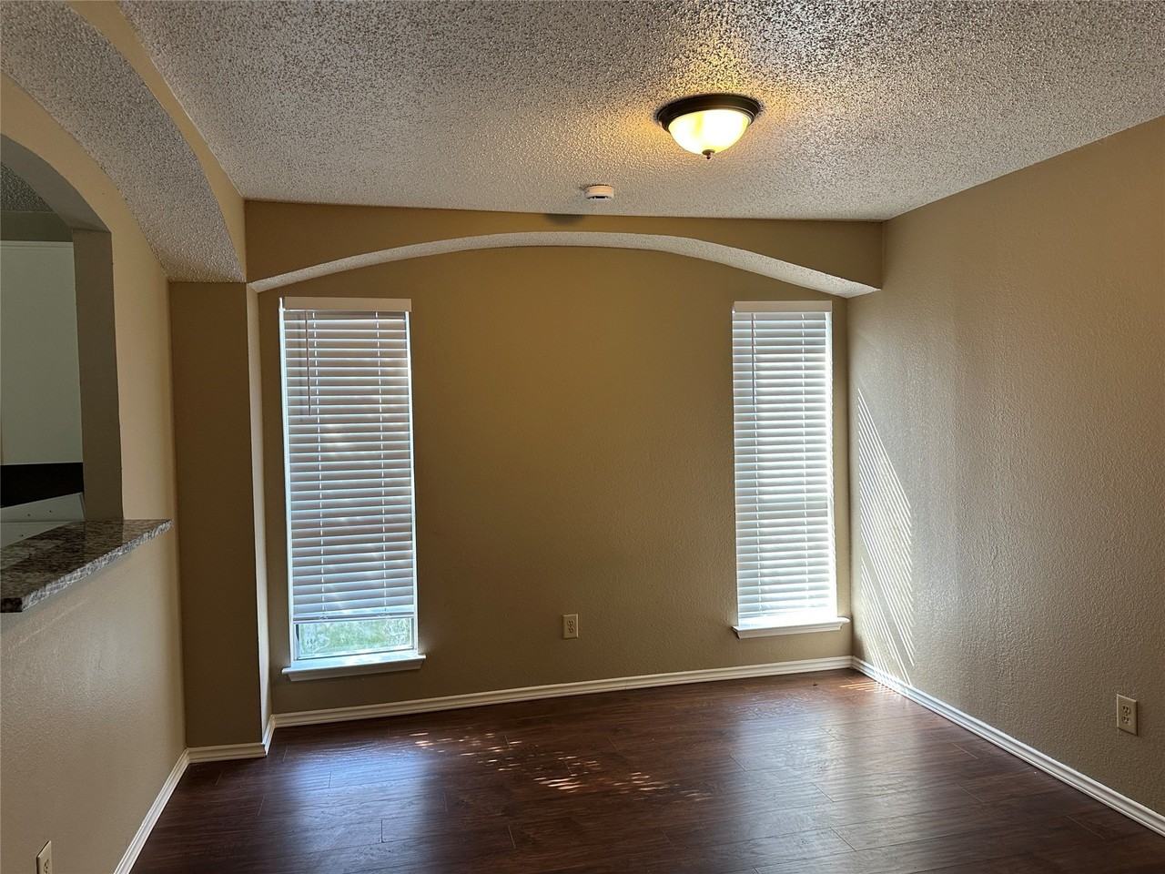 6109 Cypress Dr - Photo 6 of 39