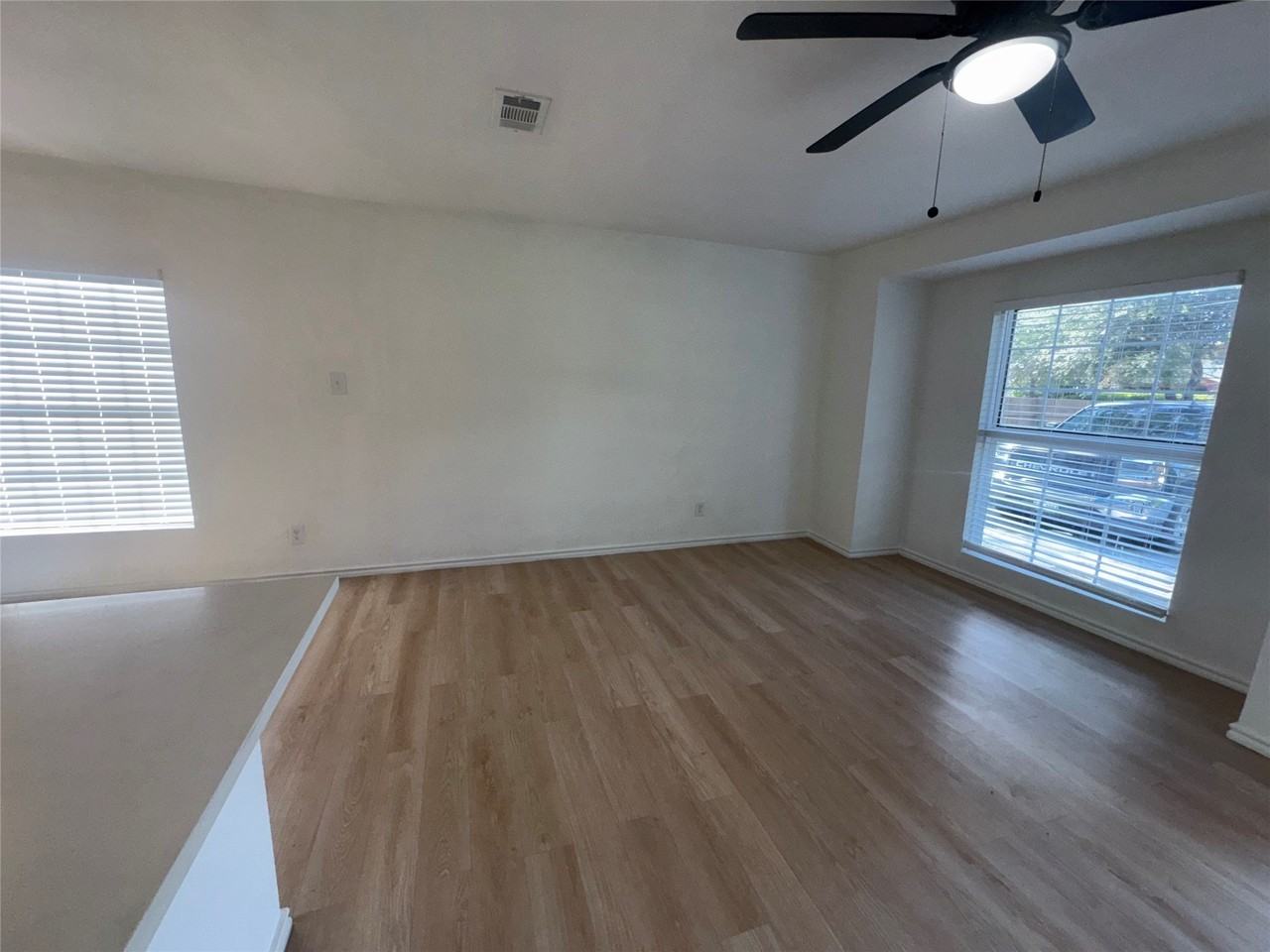 3518 Grafton Ave - Photo 5 of 10