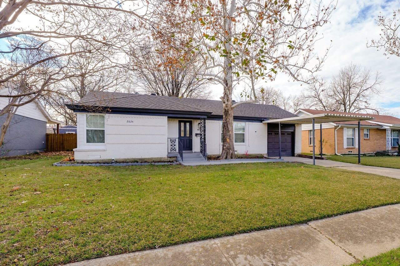 2824 Lockhart Ave - Photo 2 of 16