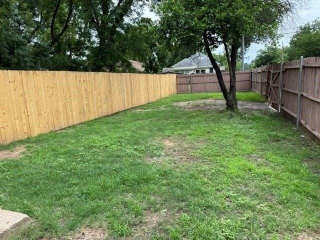 3501 Latimer St - Photo 4 of 9